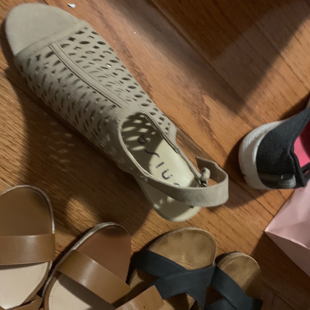 Unisa shoes